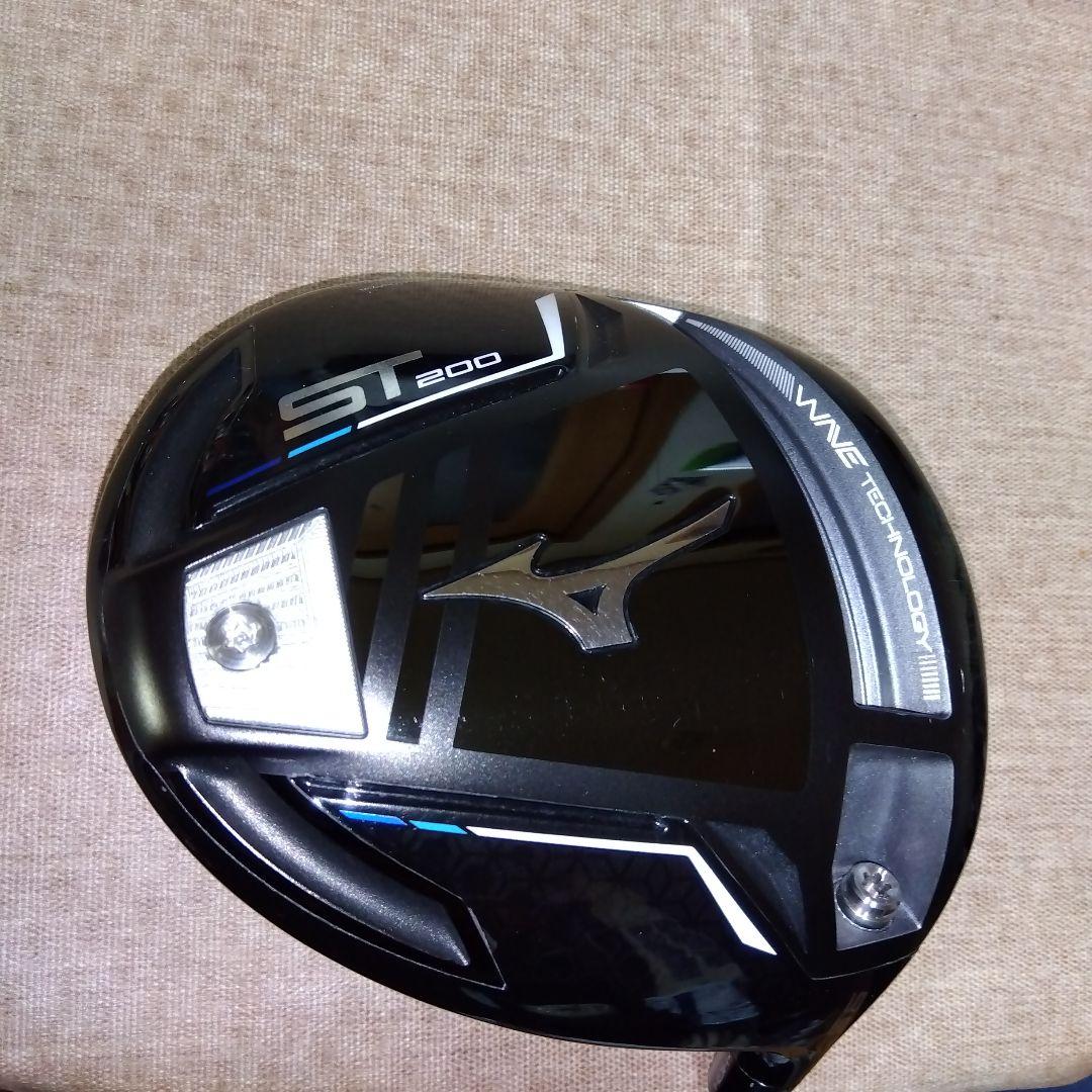 未使用に近いMizuno ST200 ドライバー WAVE TECHNOLOGY