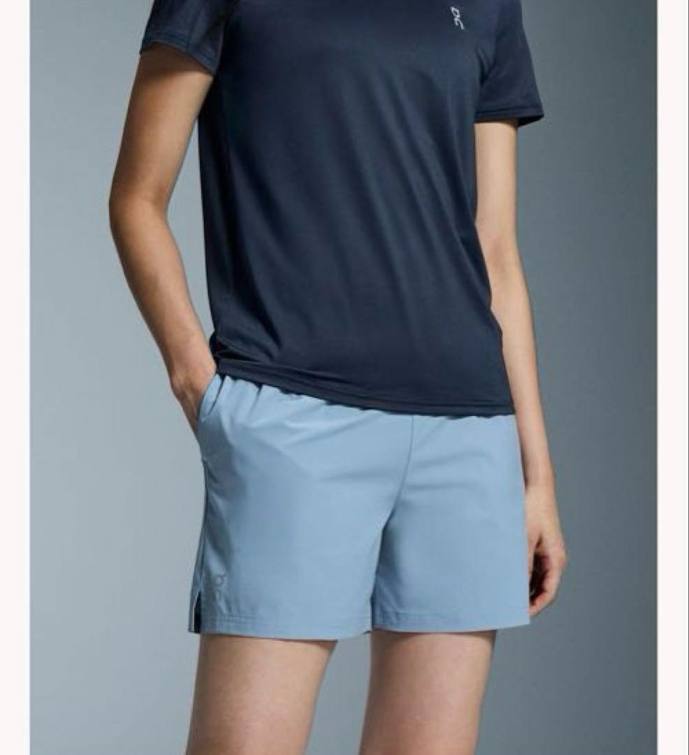 新品　ON 5\" running shorts Sレディース　ランニングパンツ