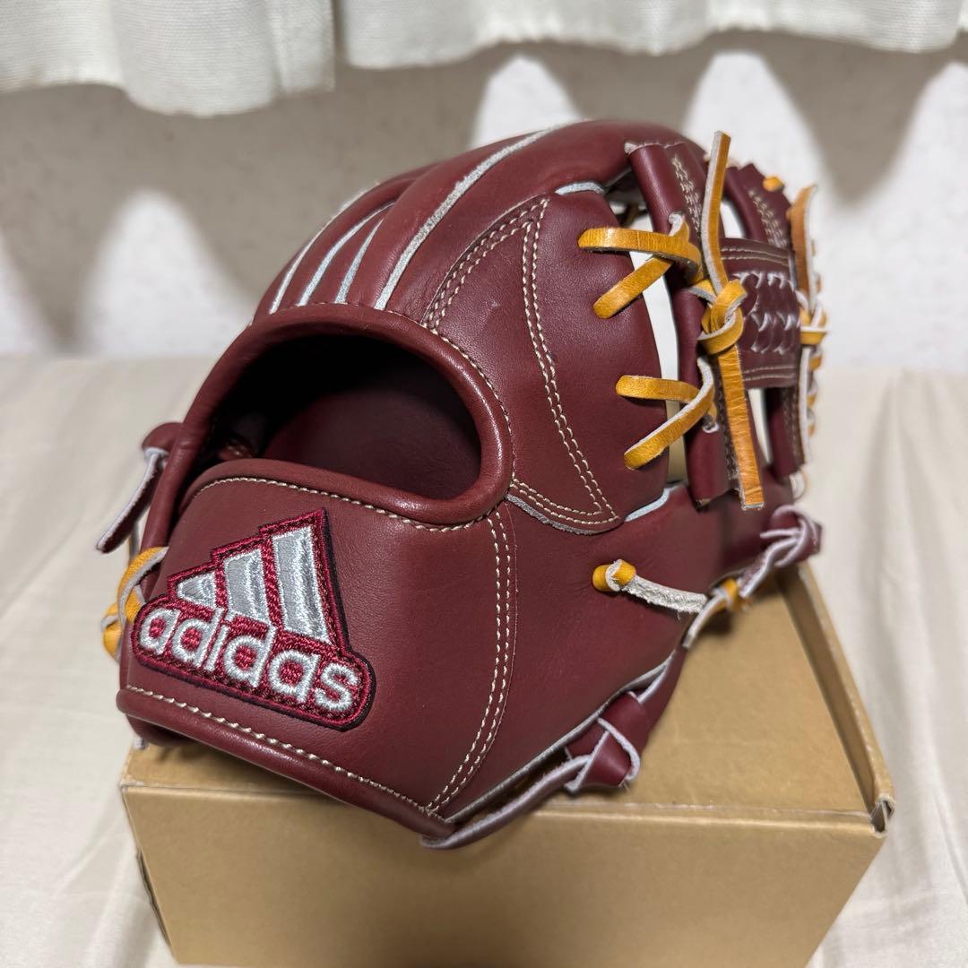 【未使用・廃盤モデル】アディダス 内野手用 軟式グローブ