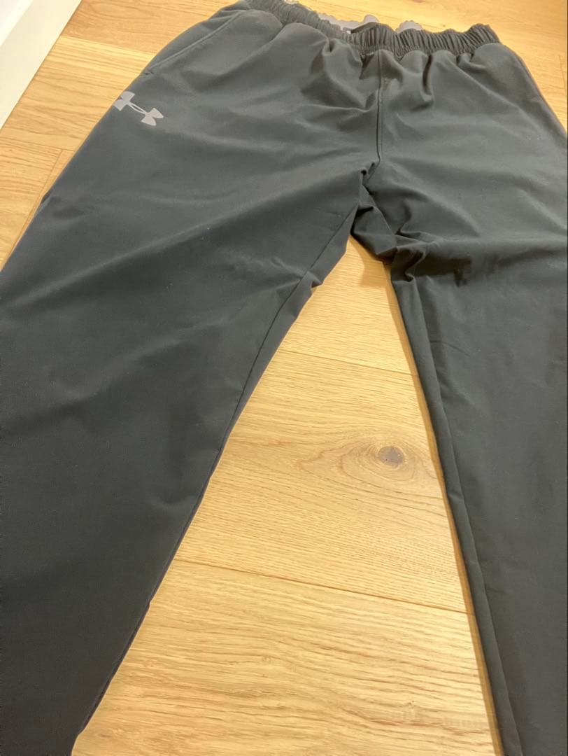 Under Armour ウィンドブレーカーとパンツセット