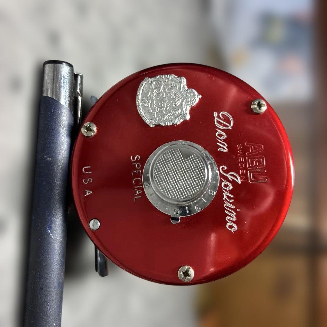 CUSTOM MADE4500CDーRED べイト リール