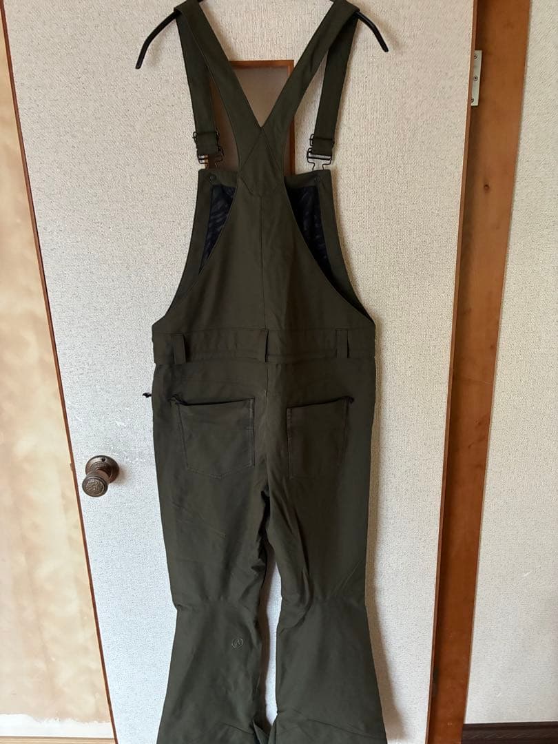 Volcom オリーブ色 スノーウェア S/Pビブパンツ