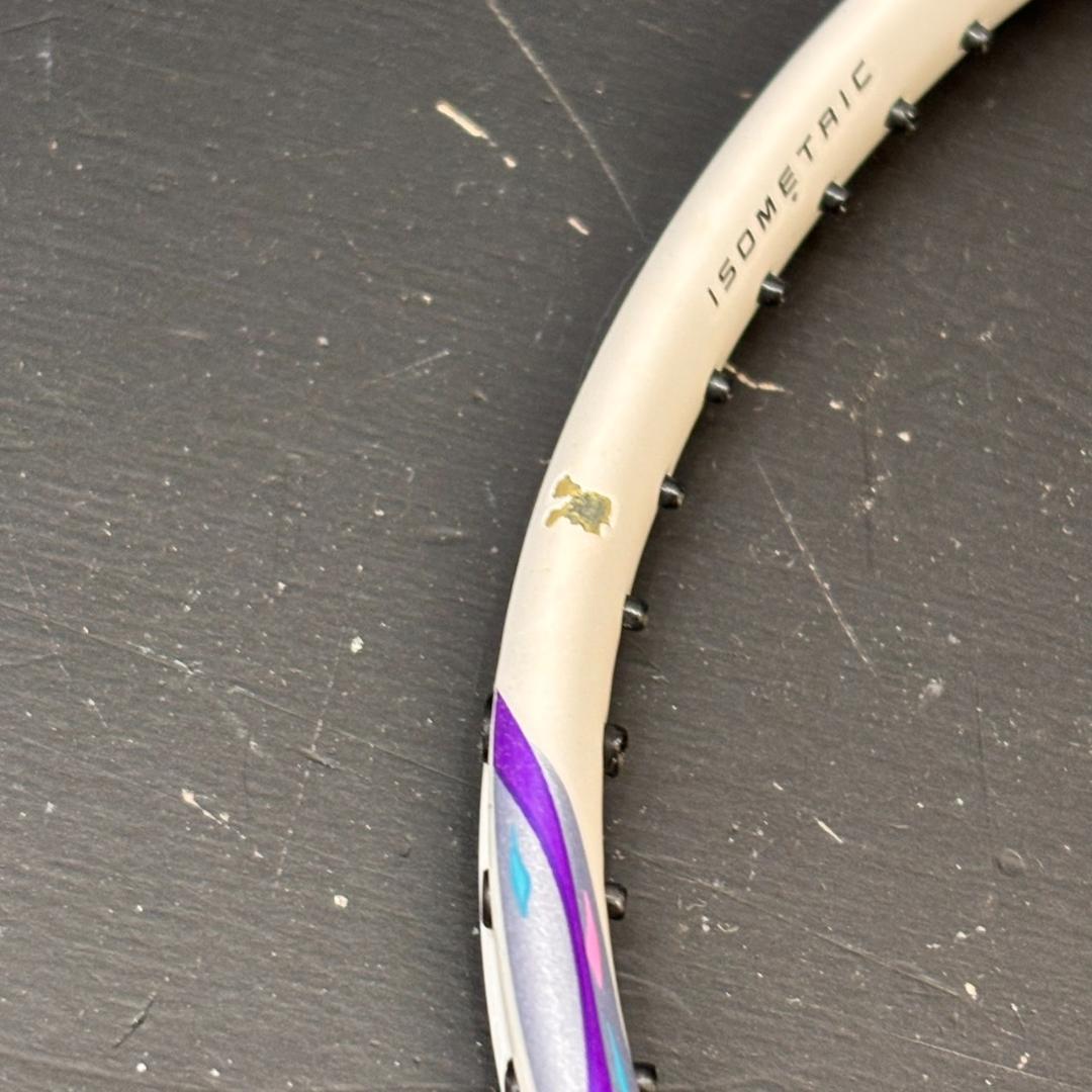 YONEX　ヨネックス　ナノフレア　111　バドミントンラケット　ガット無し