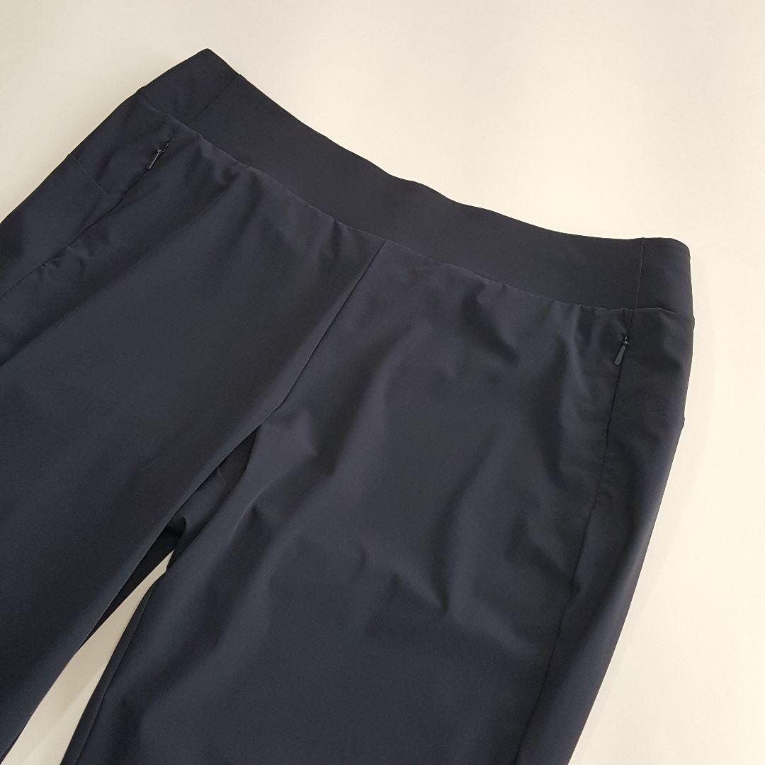 新品 On レディース ランニング ライトウェイトパンツ 速乾 ネイビー M