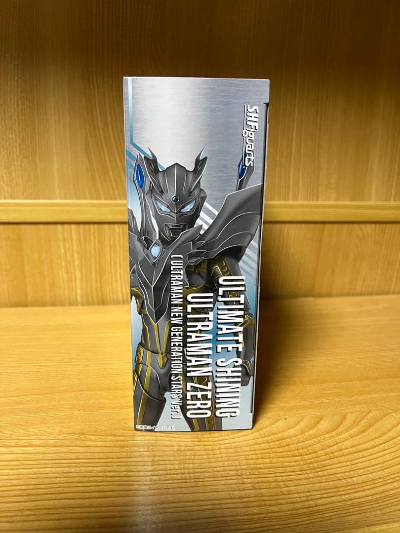 バンダイ S.H.Figuartsウルティメイトシャイニングウルトラマンゼロ