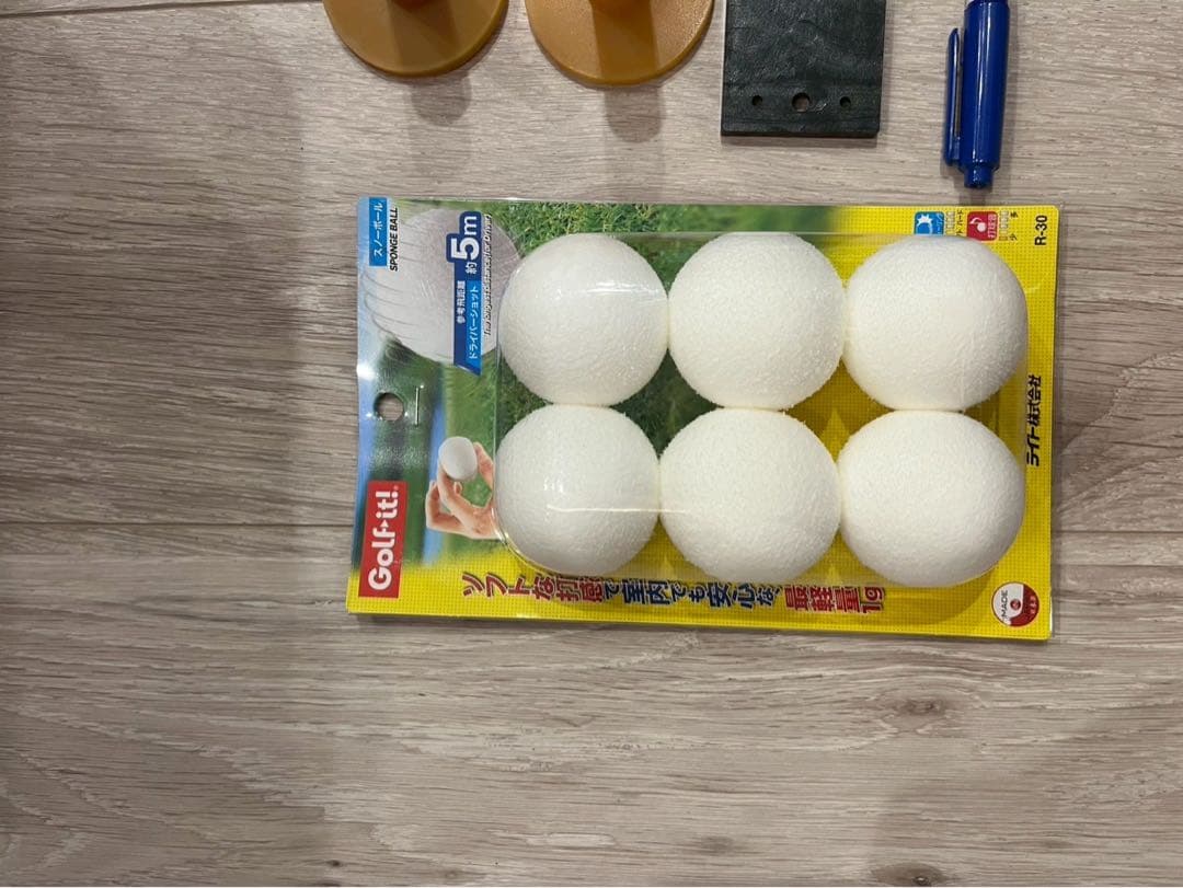 ゴルフ ボール 打ち出し機 オートペダル式 グレー ボール100球 他オマケ多数