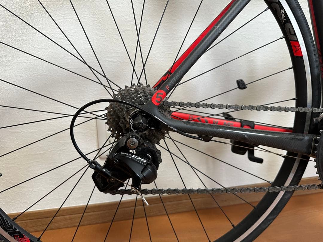 付属多数　FELT F5 フルカーボン　105コンポ　11速