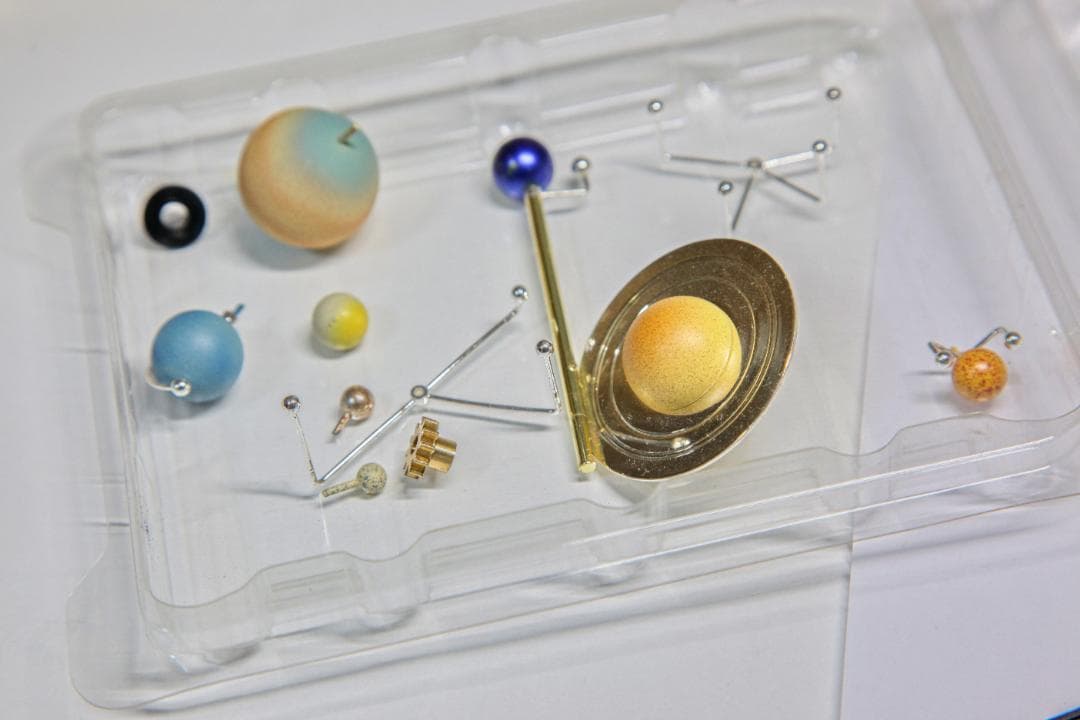 デアゴスティーニ　太陽系をつくる　模型　組み立て途中品　一部未開封