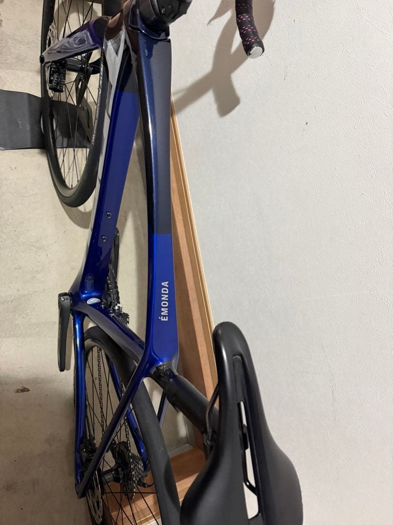 TREK EMONDA SL5 DISC 2023年モデル
