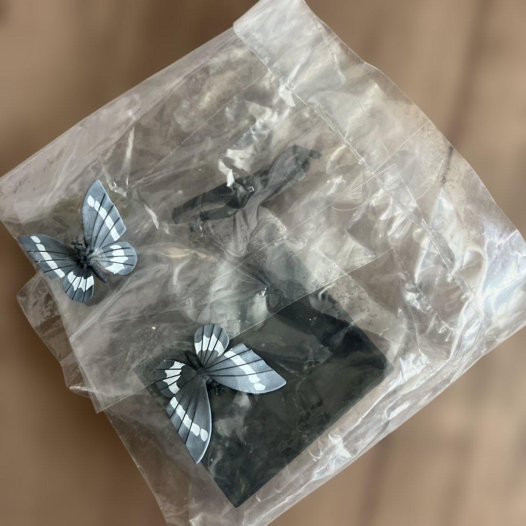 ウルトラ超獣名鑑《ウルトラ超獣名鑑 完》変身 モルフォ蝶