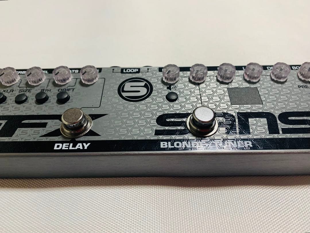 ギター TECH 21 FLY RIG 5 V2