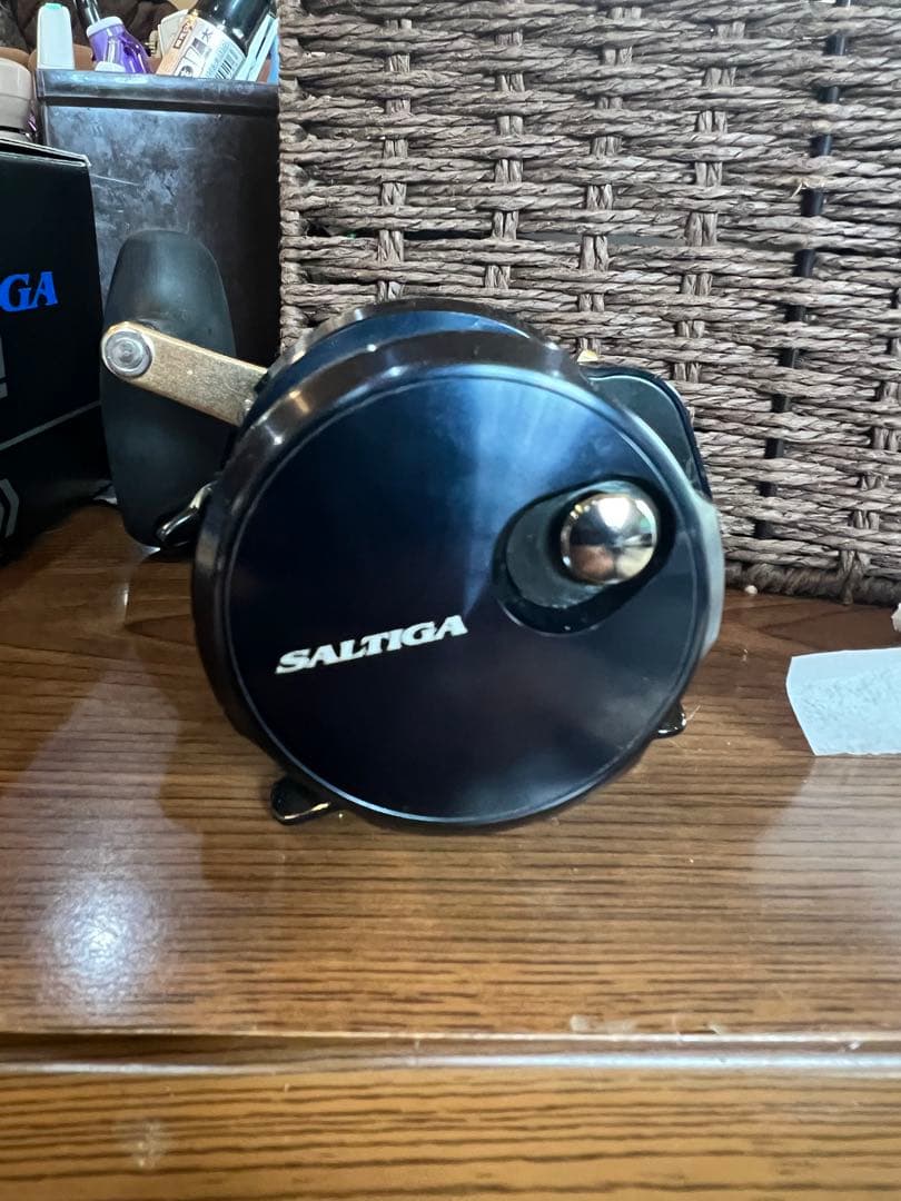 DAIWA SALTIGA 15HL 左ハンドルリール