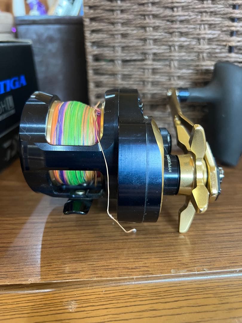 DAIWA SALTIGA 15HL 左ハンドルリール