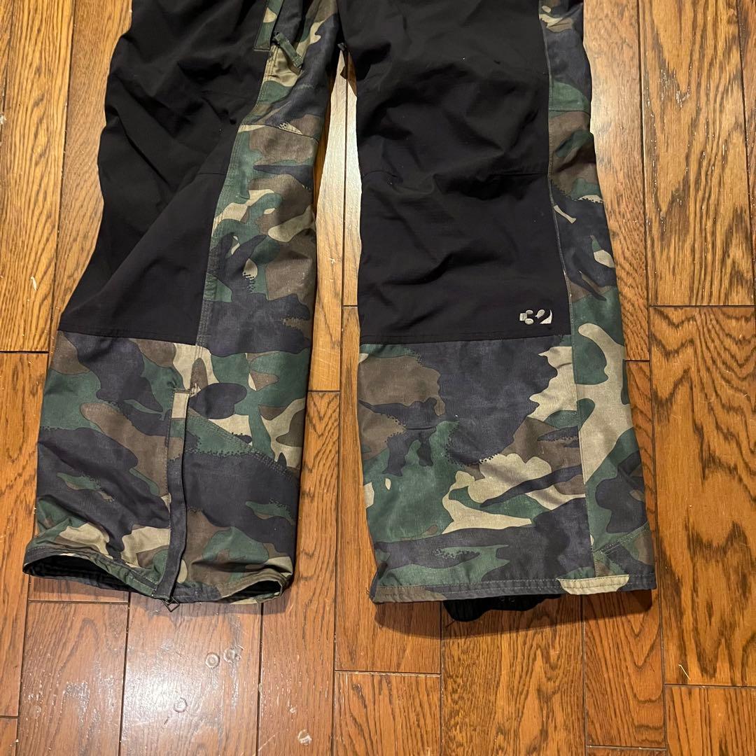 32 カモフラージュ スノーボードウェア M 上下セット