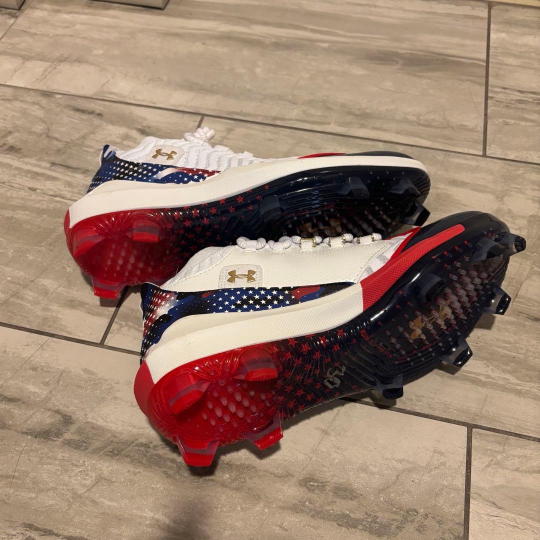 レア　Under Armour スパイク メンズ 28.5~29cm 日本未発売