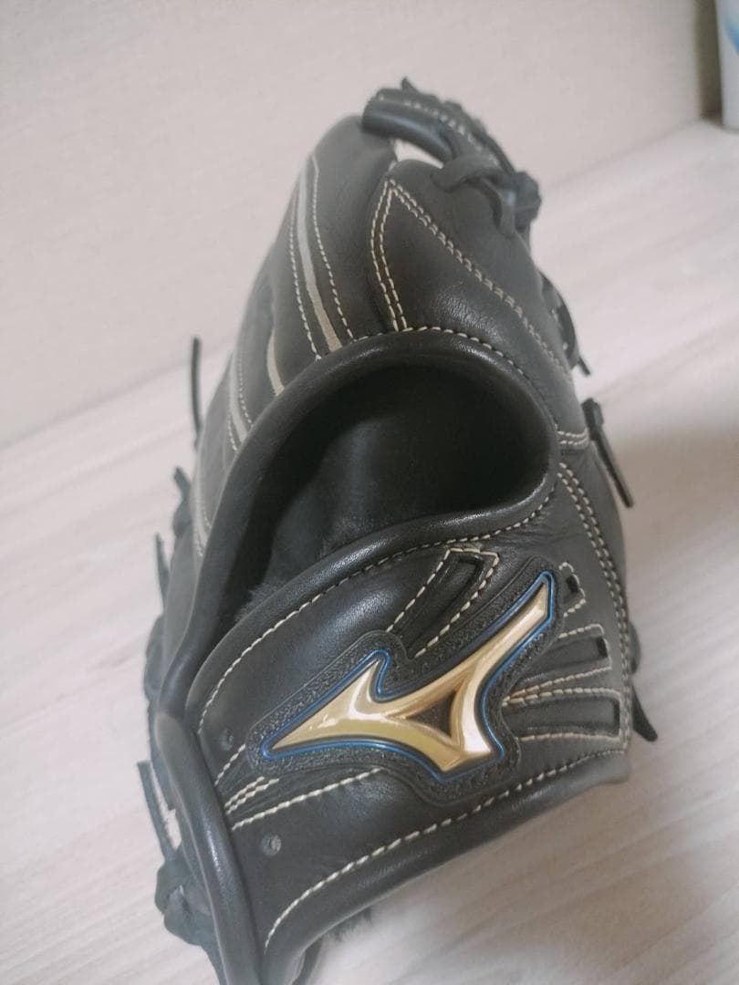 MIZUNO ミズノ 少年軟式野球グローブ 右投用黒 レザー 黒　美品