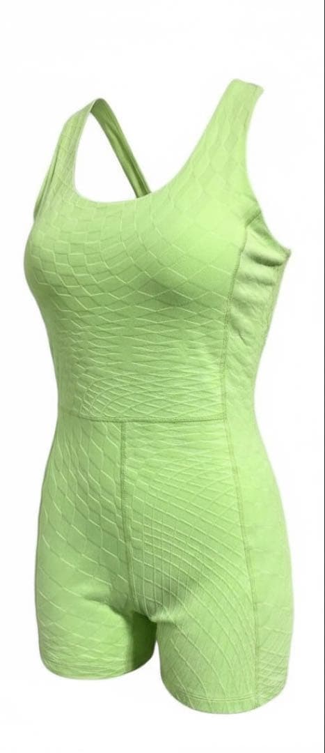 新品未使用 ヨガ NIKE yoga ナイキ ストレッチ ジャンプスーツ M