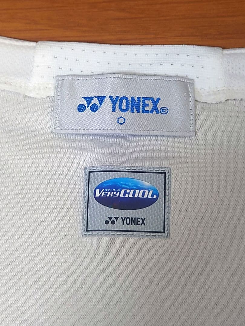 YONEX ホワイト 幾何学模様 Oサイズ ユニフォーム