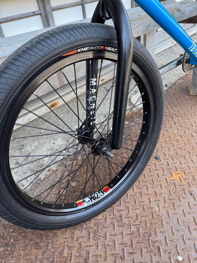 TOTAL BMX バイク KILLABEE 20.5”