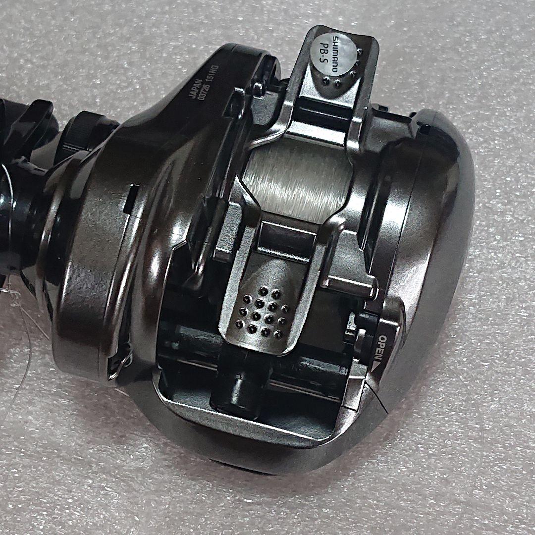 美品 シマノ 17 クロナーク MGL 151HG LEFT 左ハンドル