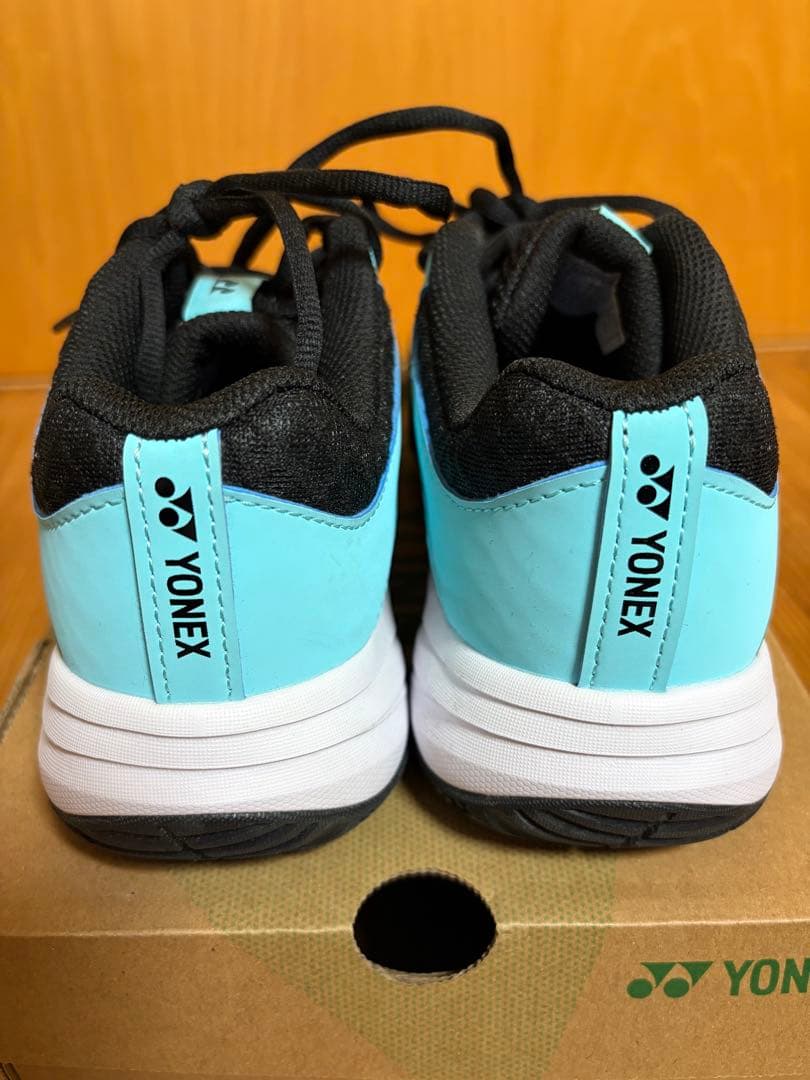 YONEX ACCOLADE ACCEL バドミントンシューズ　23cm