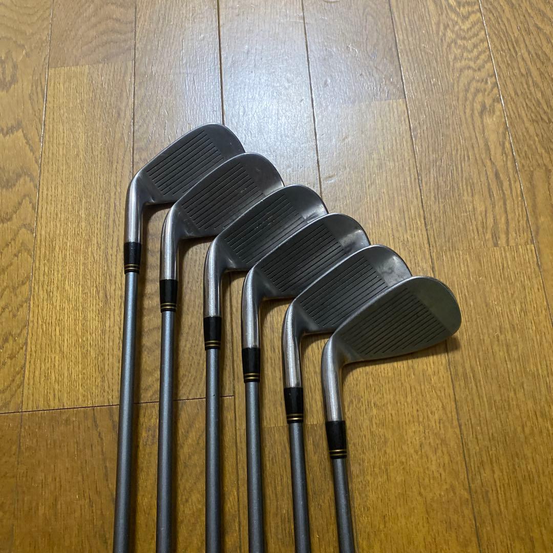 ゴルフクラブ12本セットとadidasバッグ付き