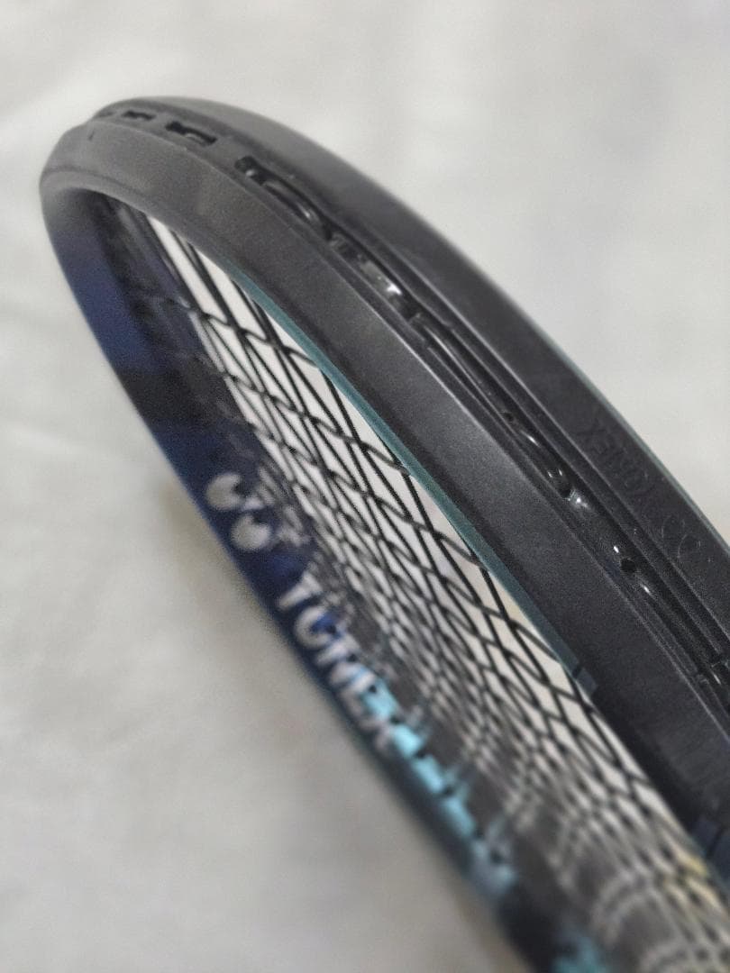 YONEX EZONE 100 G2 2022（元グリップ換装）