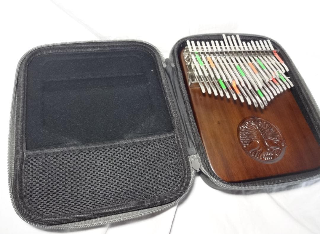 美品 Hluru カリンバ 38音 プロ用 KALIMBA 専用ケース付