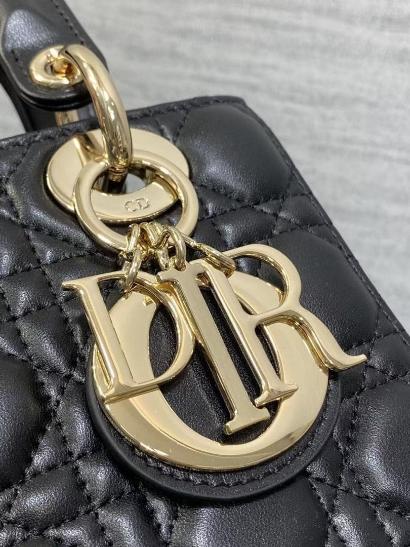 Dior ブラック キルティング バッグ~~