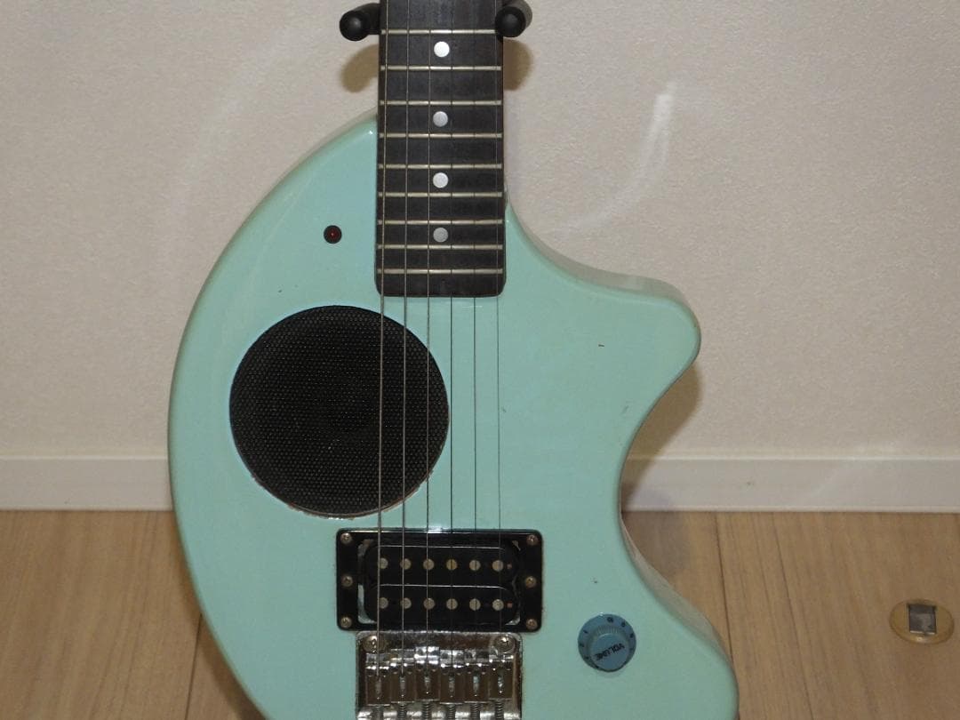 FERNANDES エレキギター ミントグリーン（ジャンク）