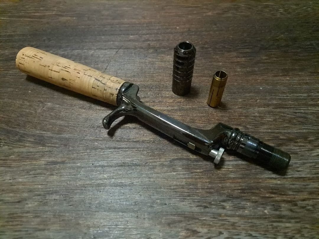 ヴァガボンド　VAGABOND　MillionFish　CASTING GRIP