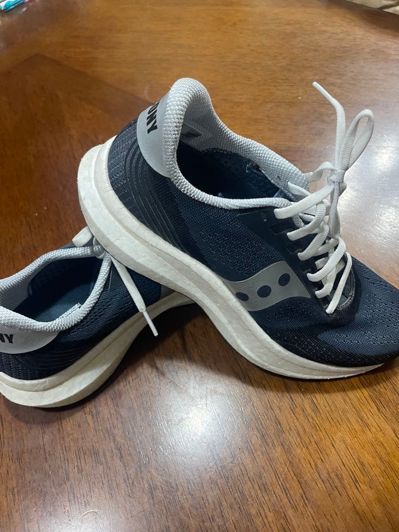 sauconyランニングシューズ
