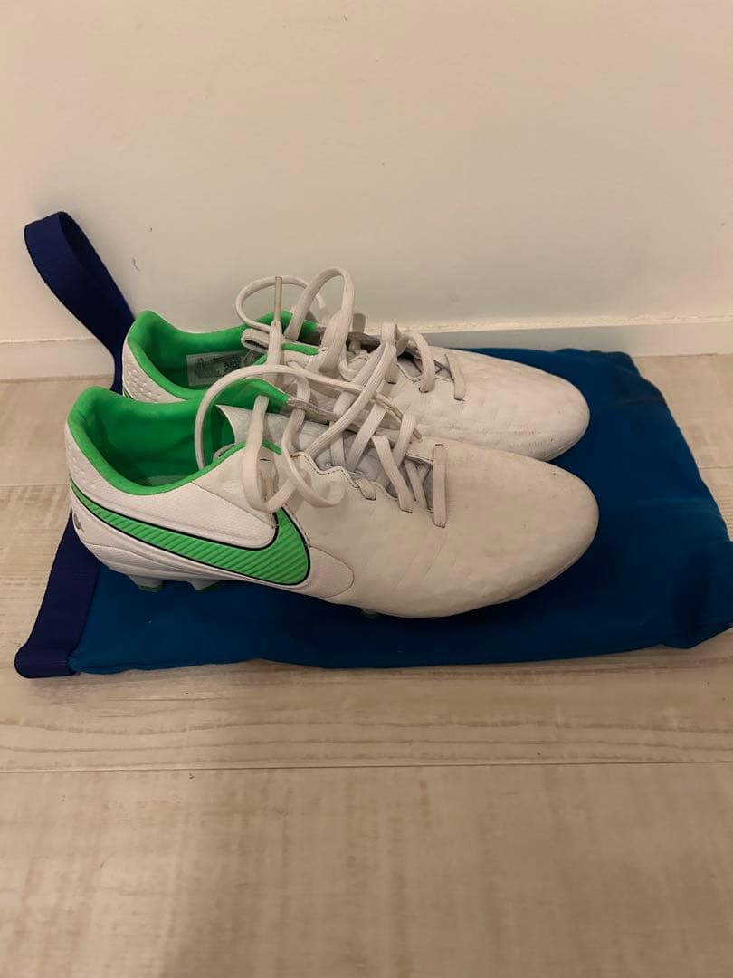 Nike サッカーシューズ　ティエンポ　25.5 FG プロ