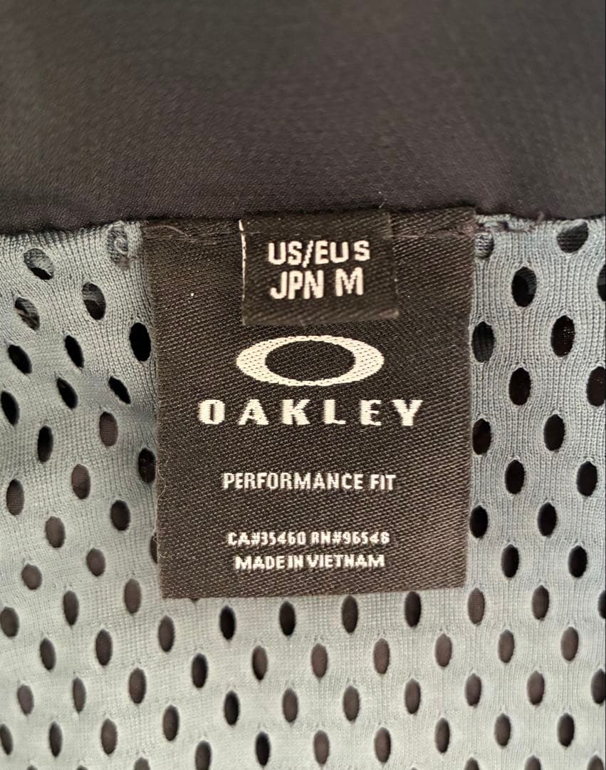 美品 OAKLEY GOLF オークリーゴルフ2WAYブルゾン ブラック M