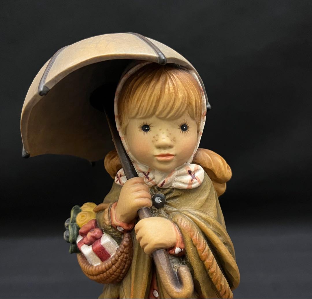 【限定品】ANRI アンリ人形 Sarah Kay「傘をさす少女と犬」サラ・ケイ