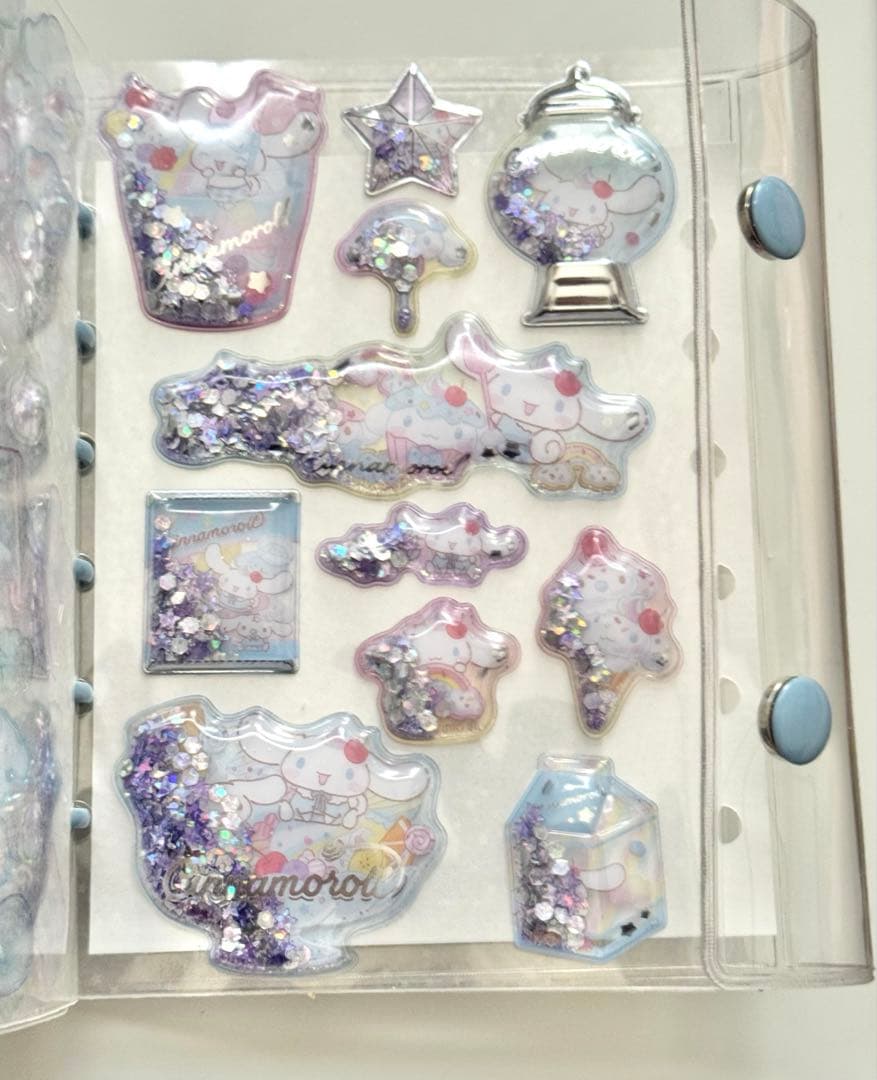 シナモロール　シール帳完成品