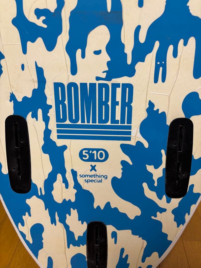 Softech BOMBER 5'10\" ファンボード　手渡しのみ