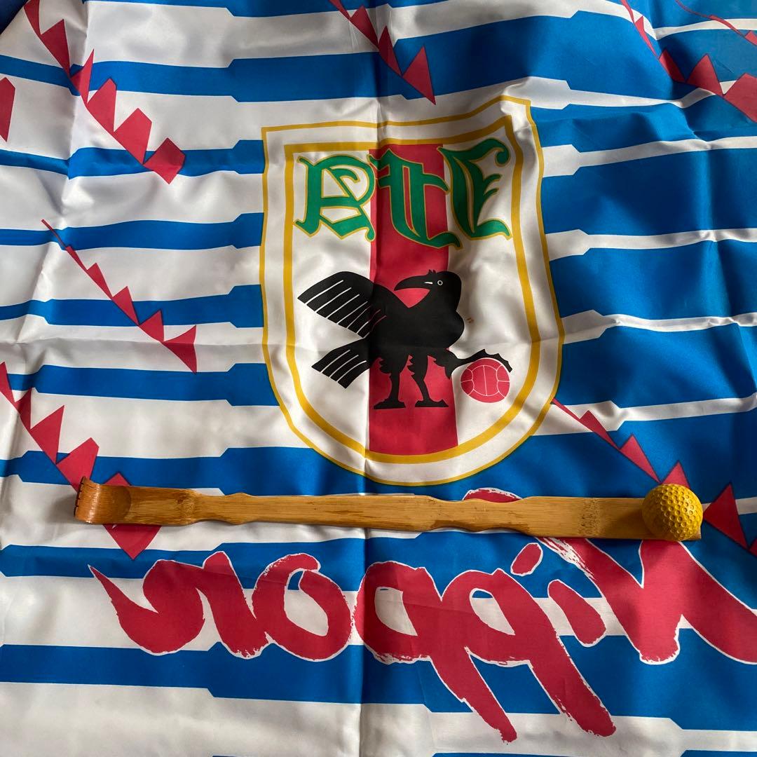 サッカー日本代表(昔の)大旗。サッカー日本代表