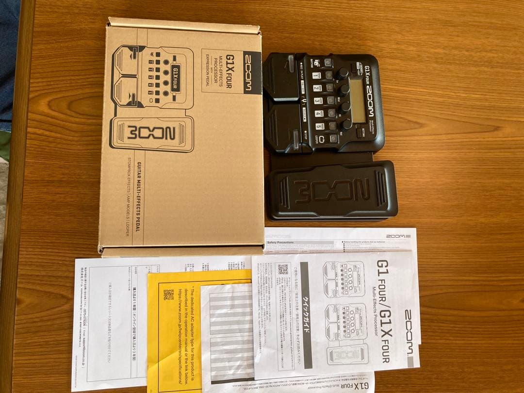 ZOOM G1X FOUR マルチエフェクター　美品！！