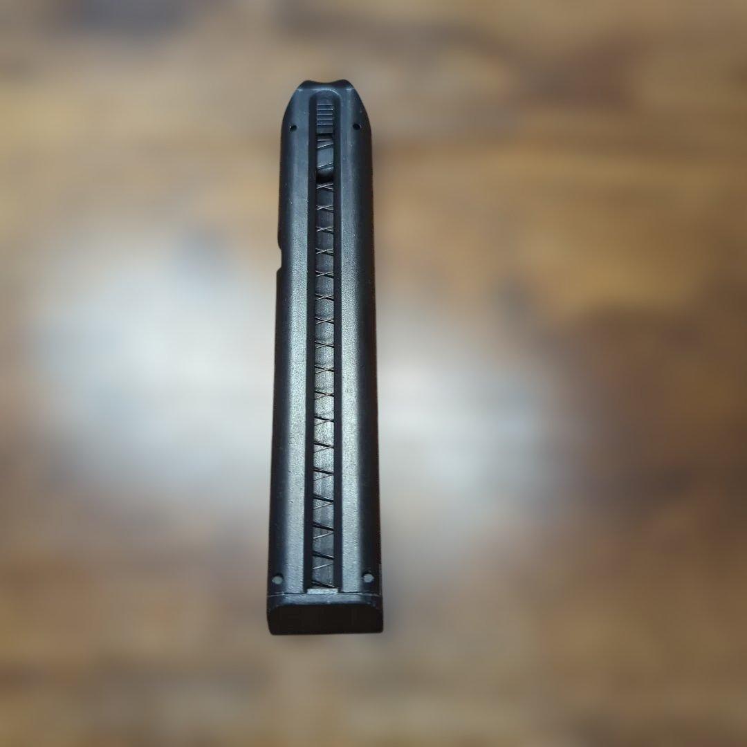 【超美品】東京マルイ　18歳以上電動ハンドガンGLOCK18C