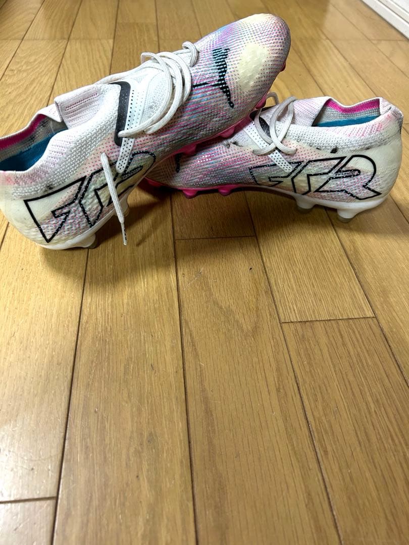 プーマフューチャー7アルティメットHG/AG26.5