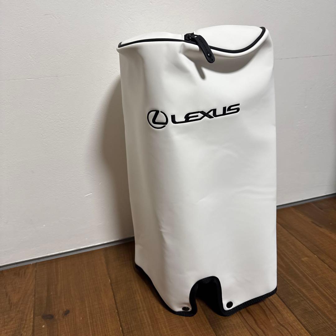 未使用品　レクサス　キャディバッグ　　ホワイト×ブラック