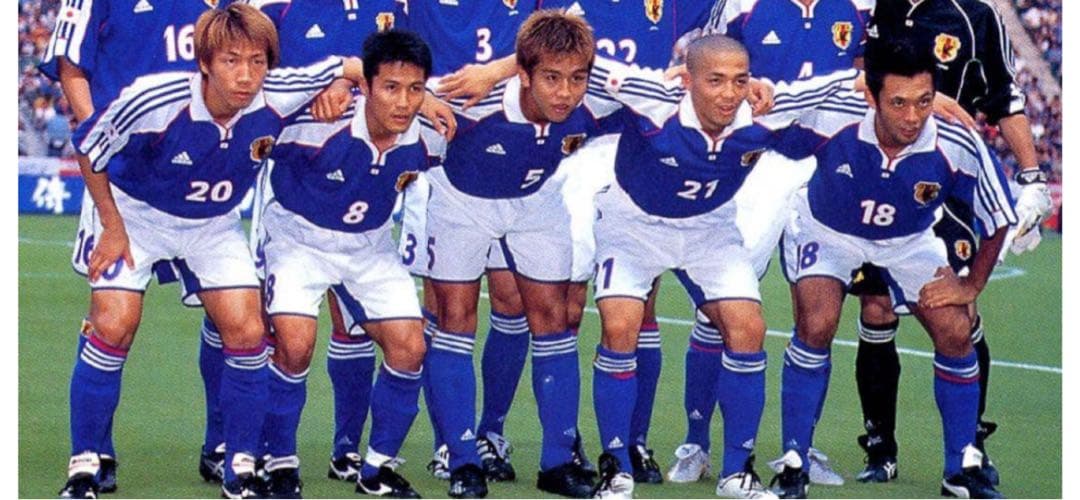 2001年コンフェデレーション　カップ【日本代表ユニフォームM寸】アディダス。