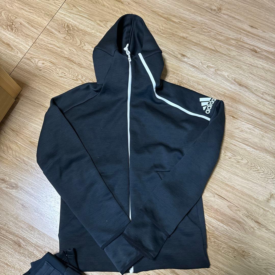 adidas ジャージ　上下セット