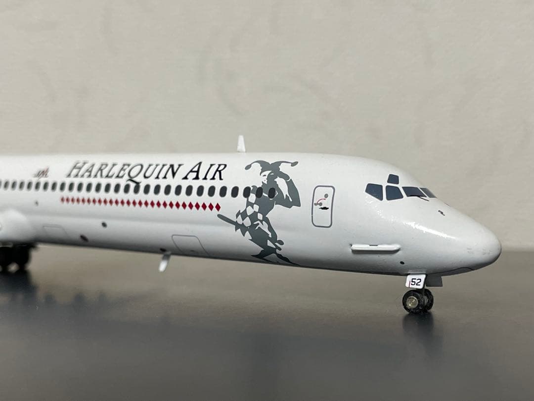 ハーレクインエア 旅客機MD-81