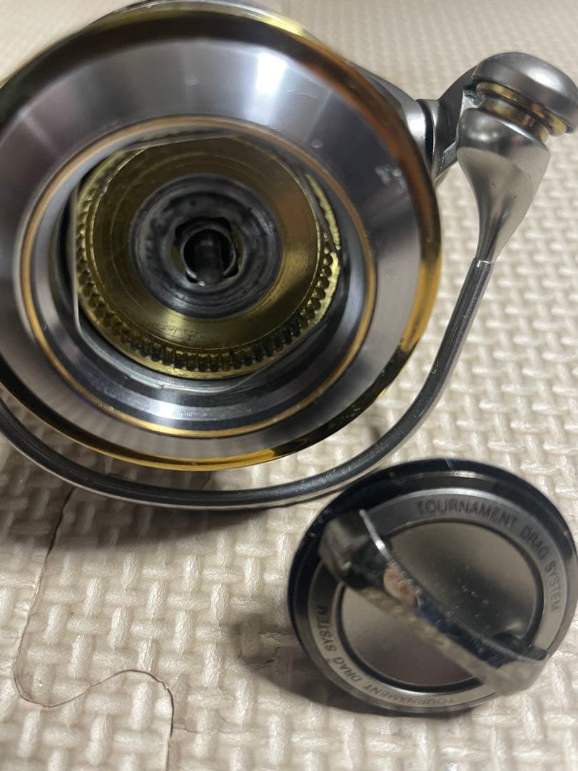ジャンク品　 ダイワ 05イグジスト 2500 スピニングリール