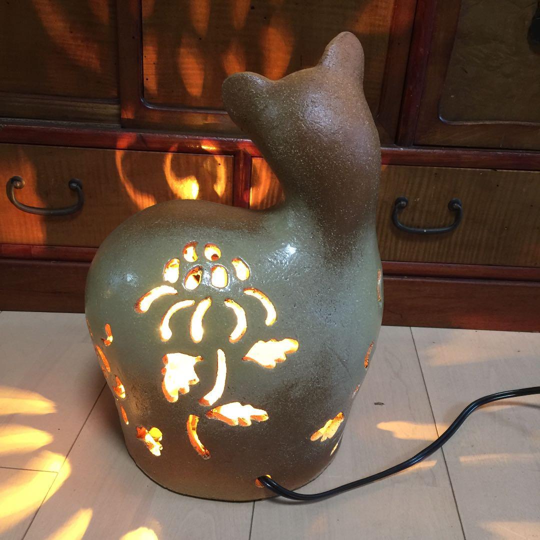 猫のライト 菊柄 陶芸