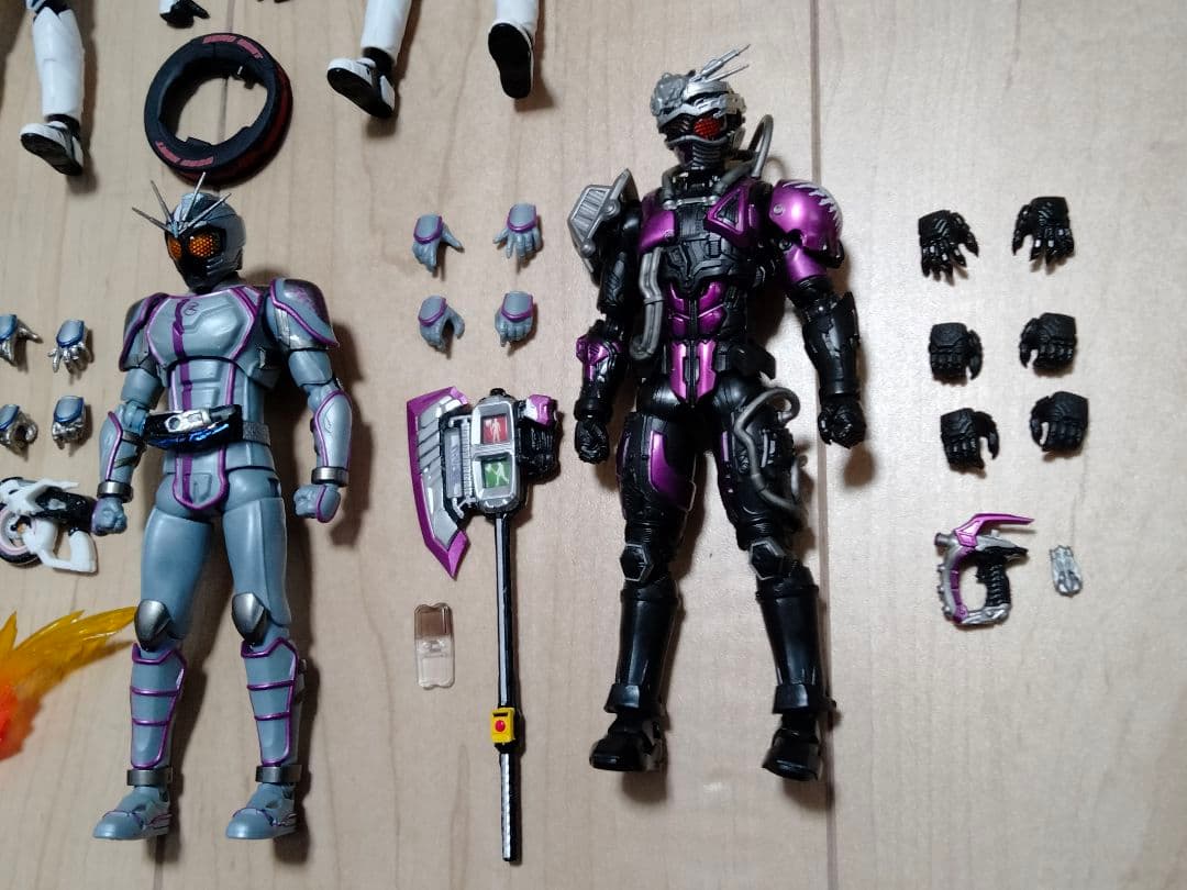 フィギュアーツ 仮面ライダーマッハ、チェイサー5体セット