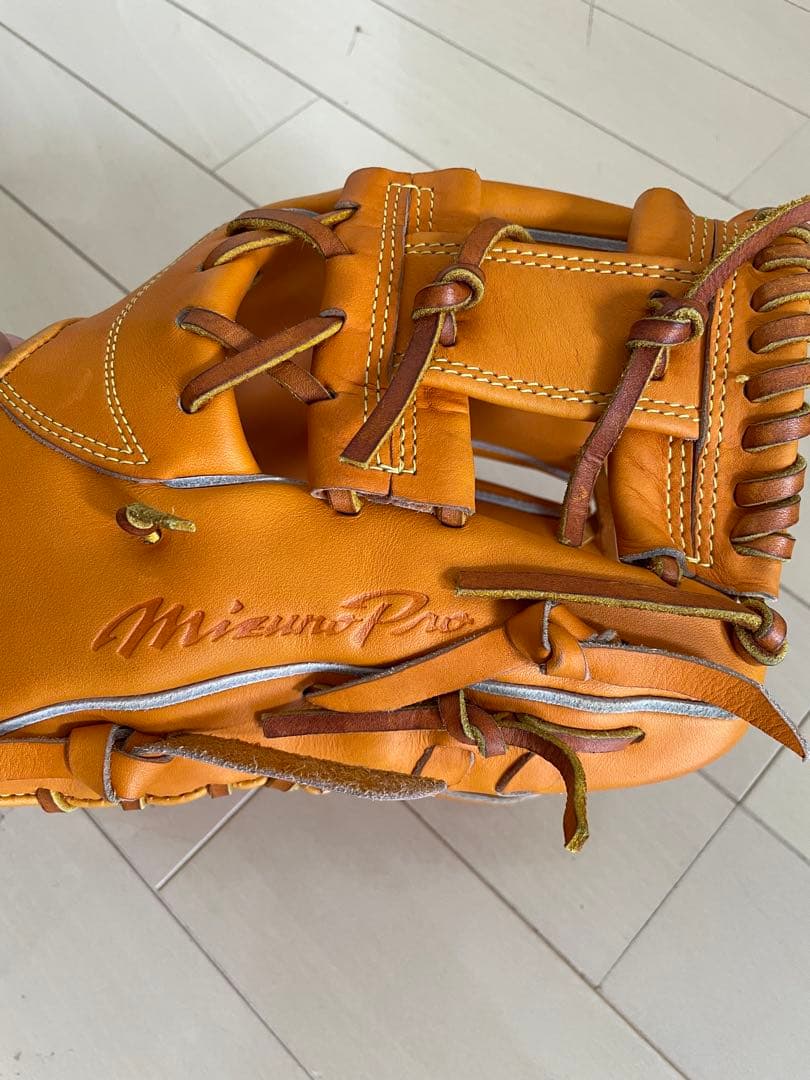 美品ミズノプロ　BSSショップ限定　内野手用 Prexy Kip Leather