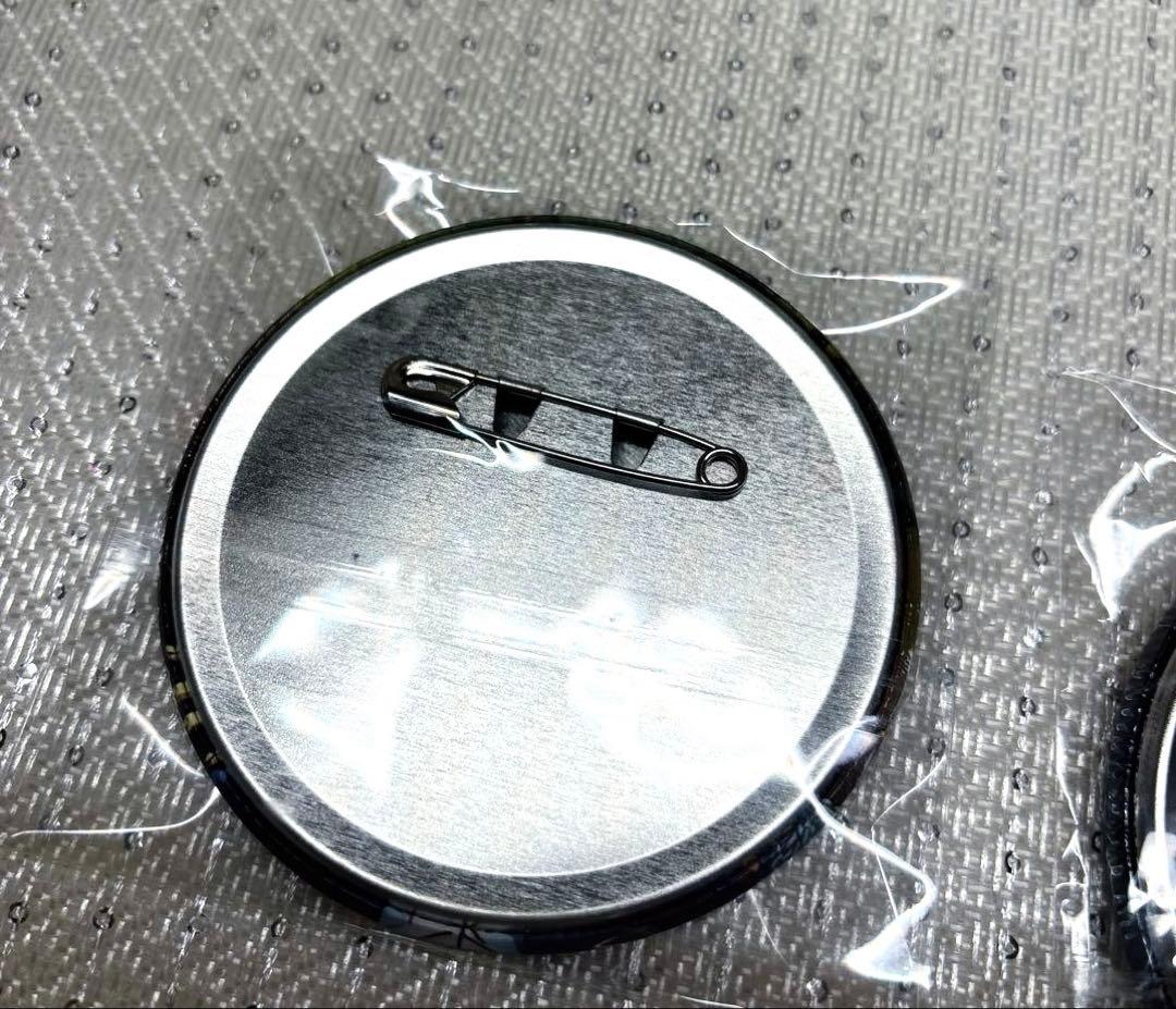ワンピース　ゾロ　ロー　缶バッジ　アクリルスタンド　まとめ売り